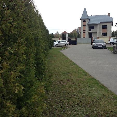 Formula Plus Motel Lutsʼk Extérieur photo
