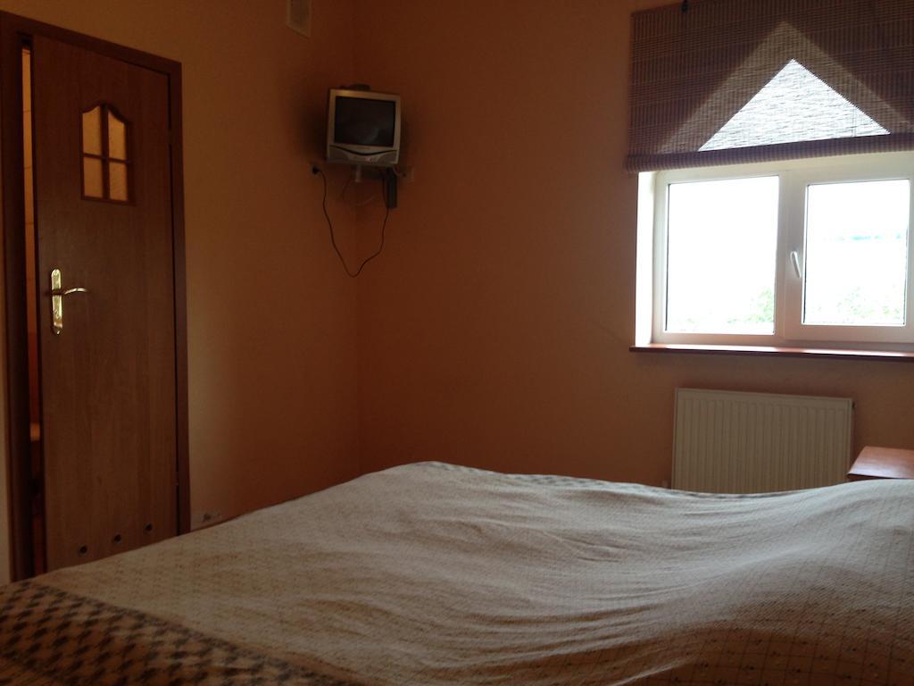 Formula Plus Motel Lutsʼk Chambre photo